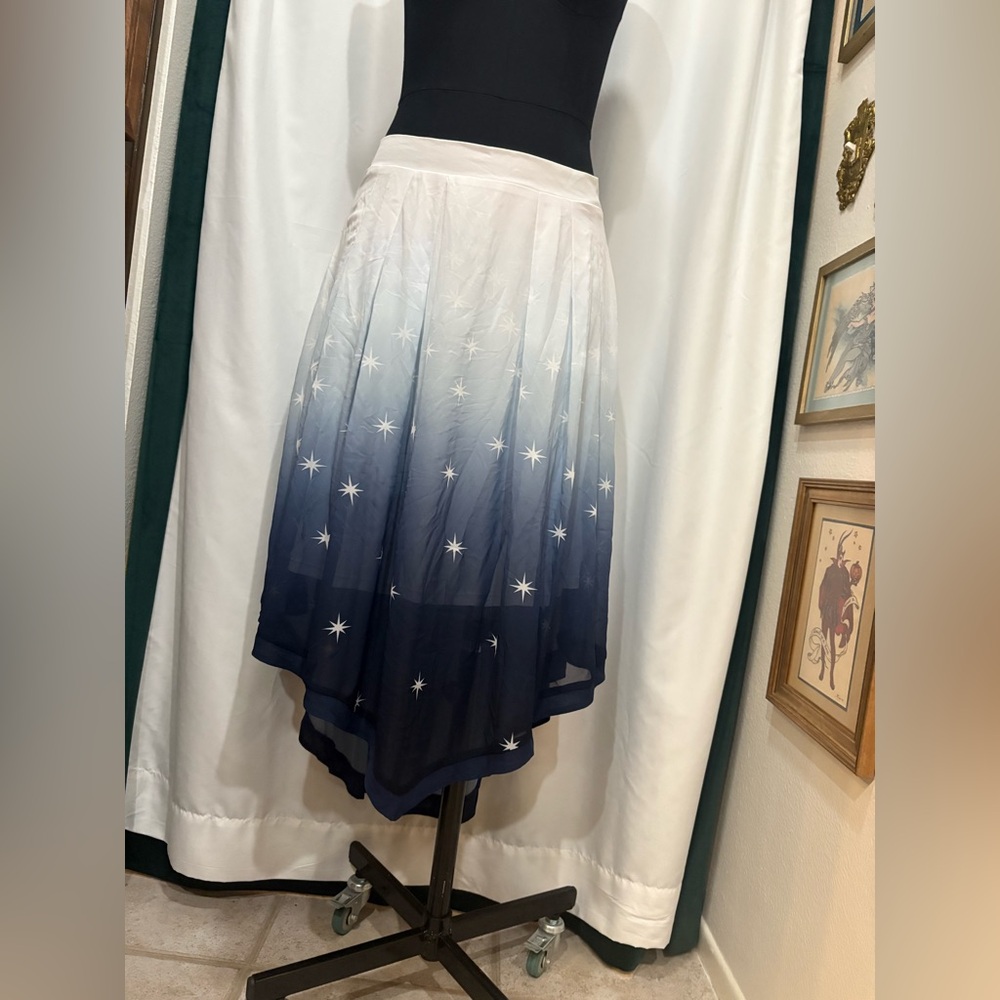 SOLD - Her universe Wonder Woman Elegant Blue and White Starry Skirt size M